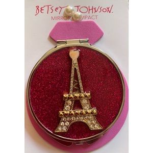 Betsey Johnson Mirror Compact from Macy’s. Perfect Gift for Christmas!! NWT
